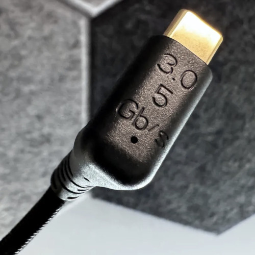 USB-C cable with transfer capability printed on cable end