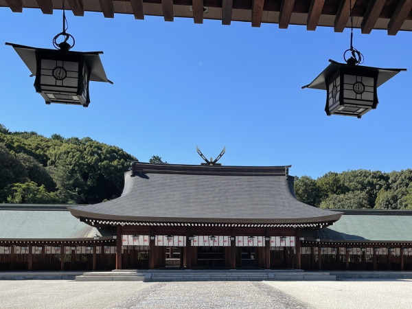 Inner shrine of Kashihara Jingu reconstructs ancient splendor.